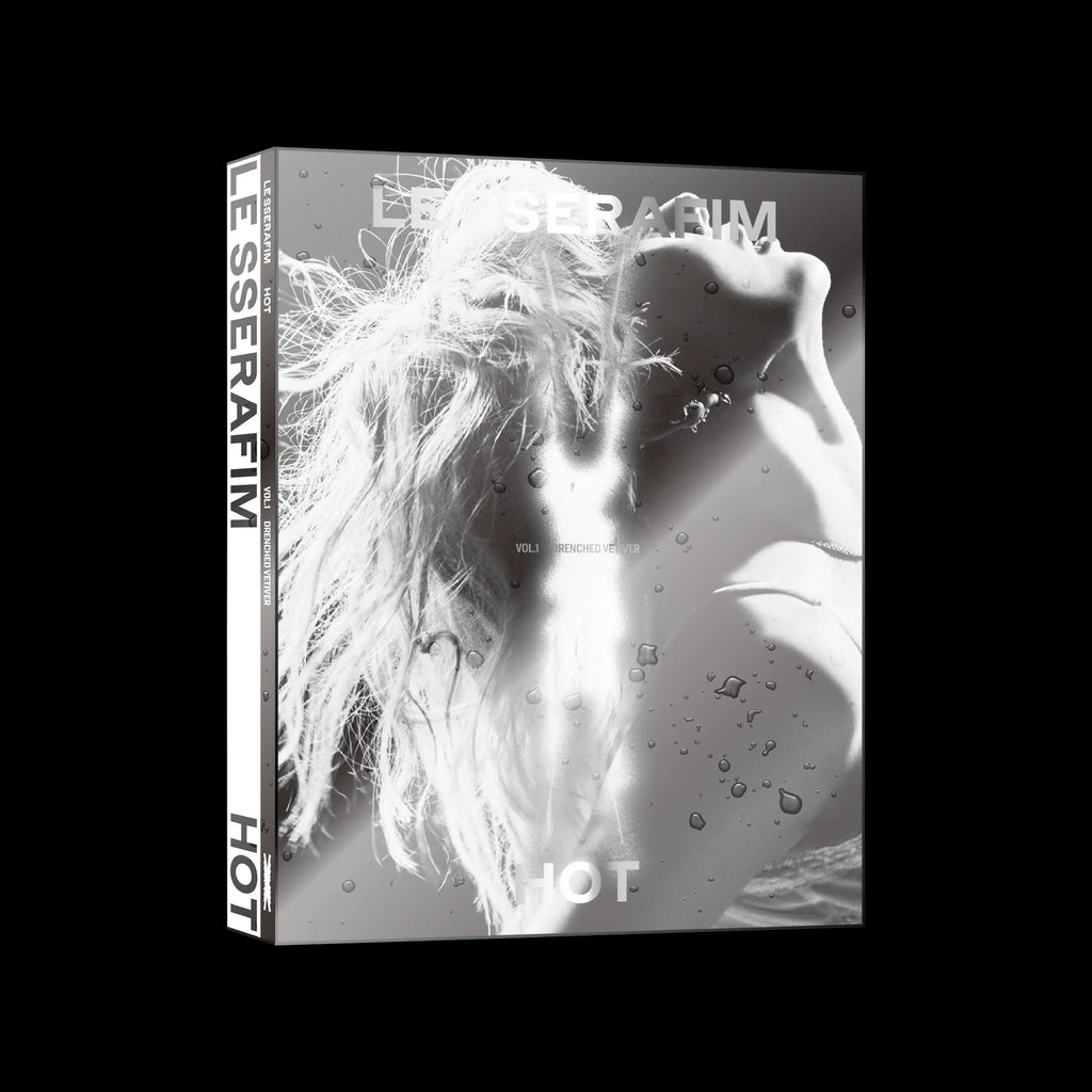 5th Mini Album ’HOT’ (DRENCHED VETIVER) (CD) - LE SSERAFIM - platenzaak.nl