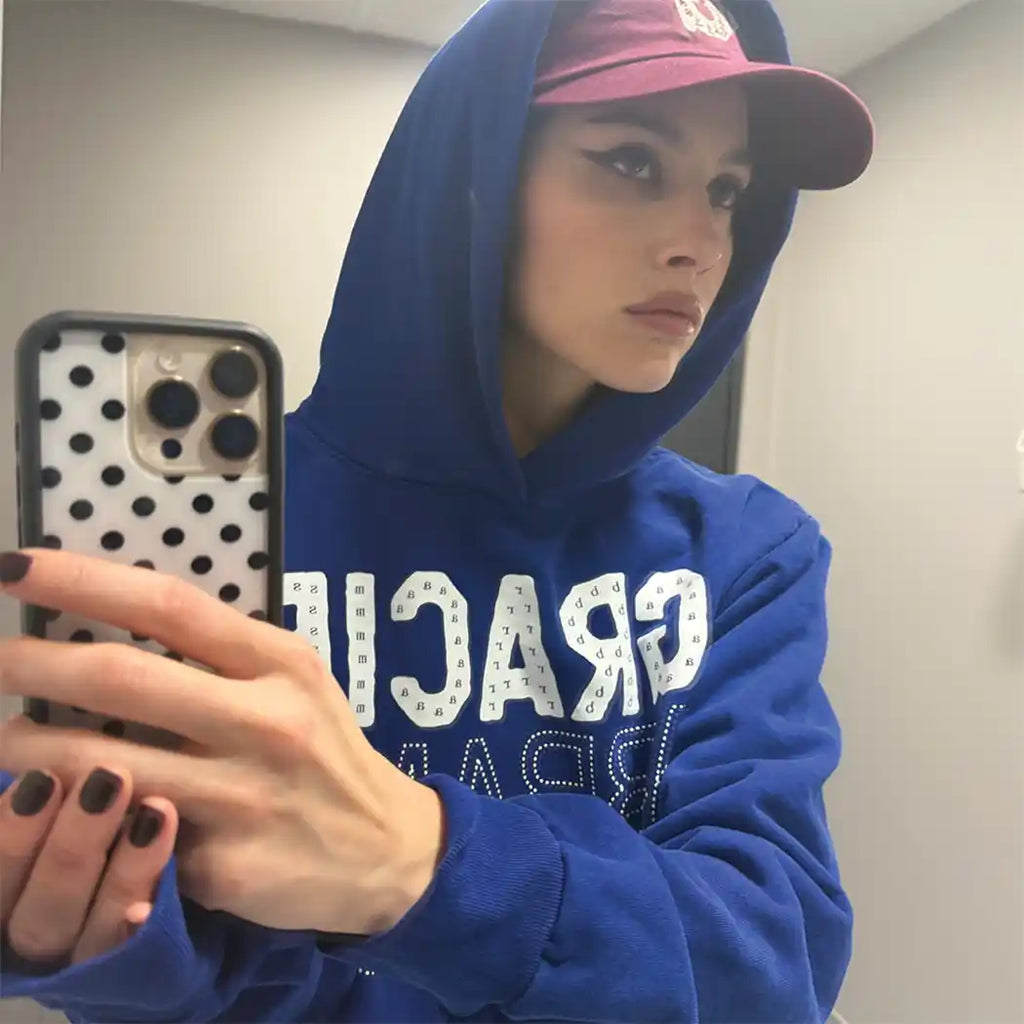 Gracie Abrams Letter Repeat Navy Unisex Hoodie - Gracie Abrams - platenzaak.nl